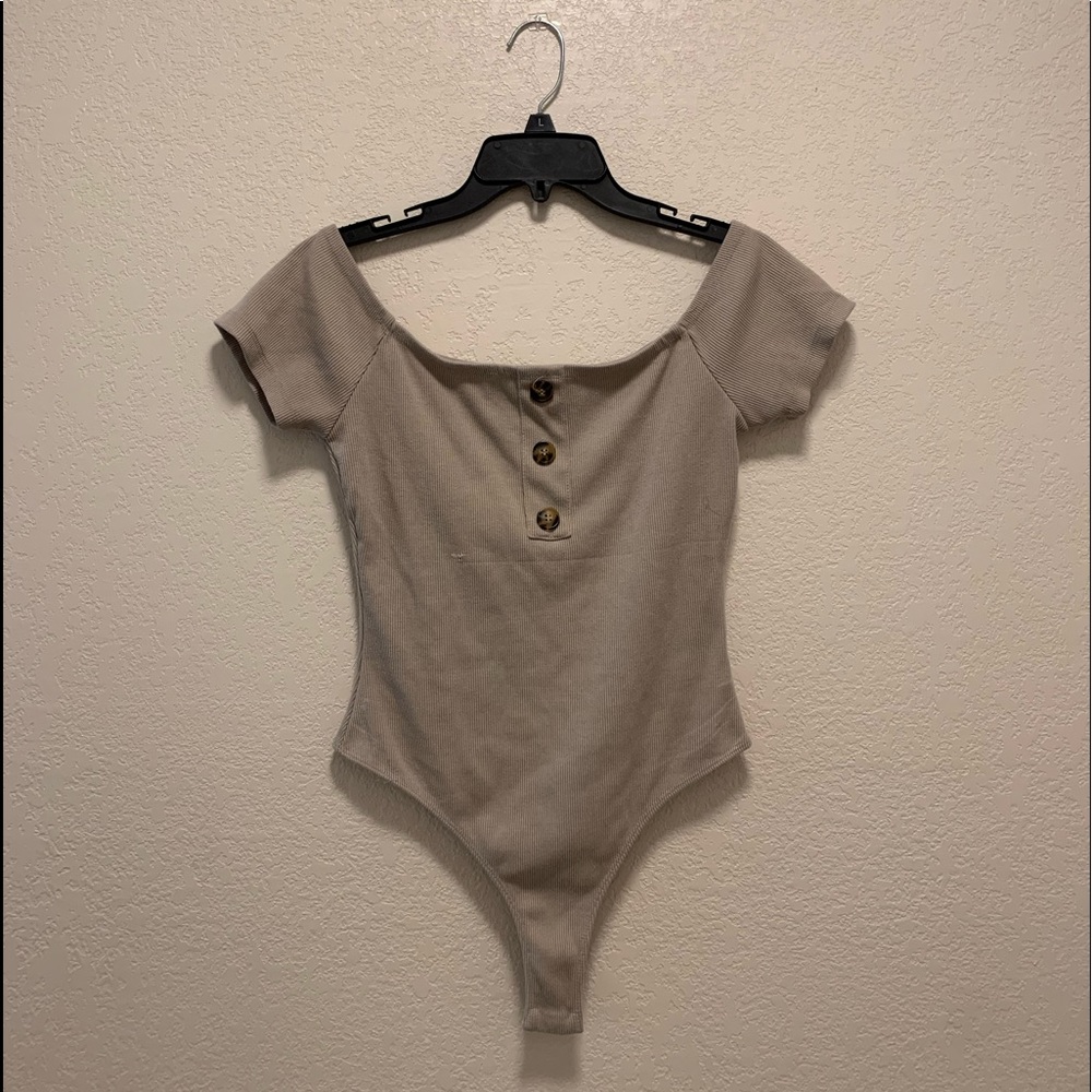 3 FOR $21 ⭐️ Orange Kiss Tan Bodysuit